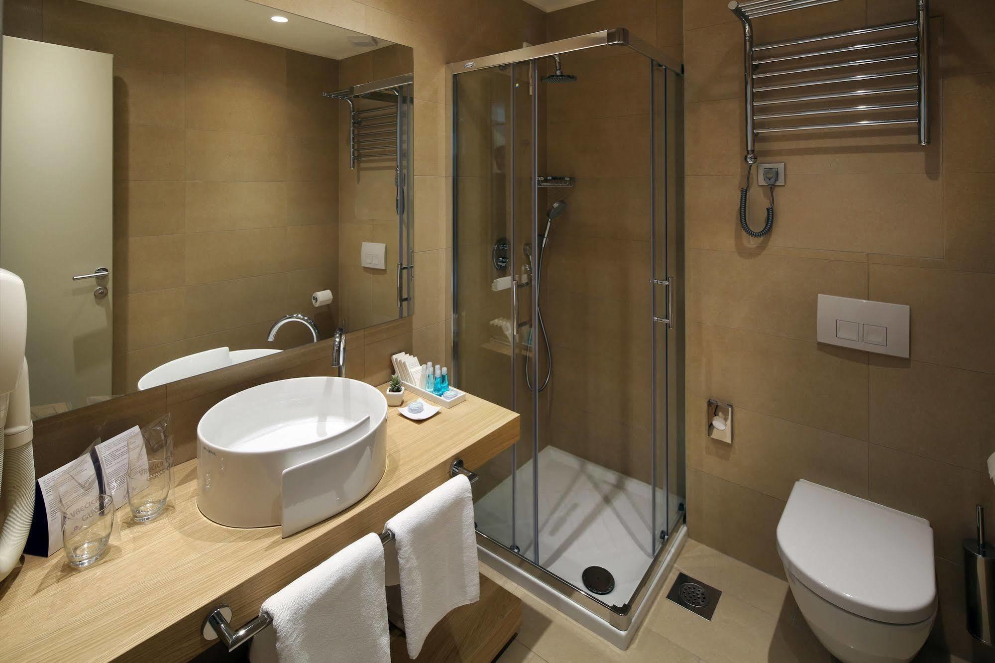 Boutique Hotel Adoral غاباس المظهر الخارجي الصورة
